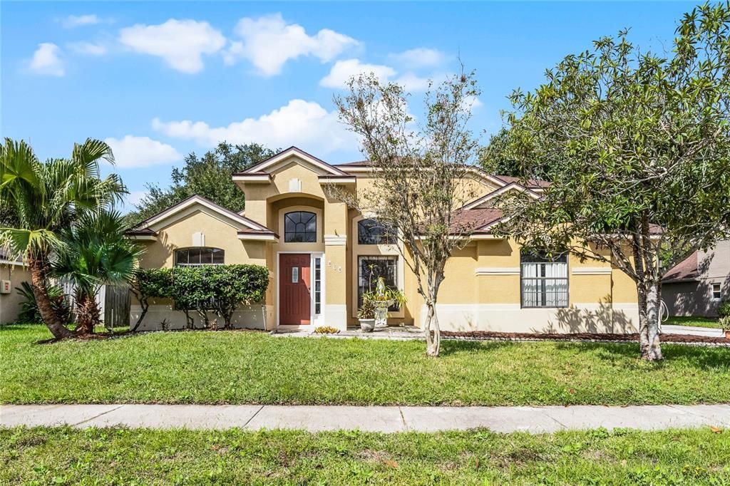 Welcome to 824 Oak Chase Drive, Orlando, Fl 32828