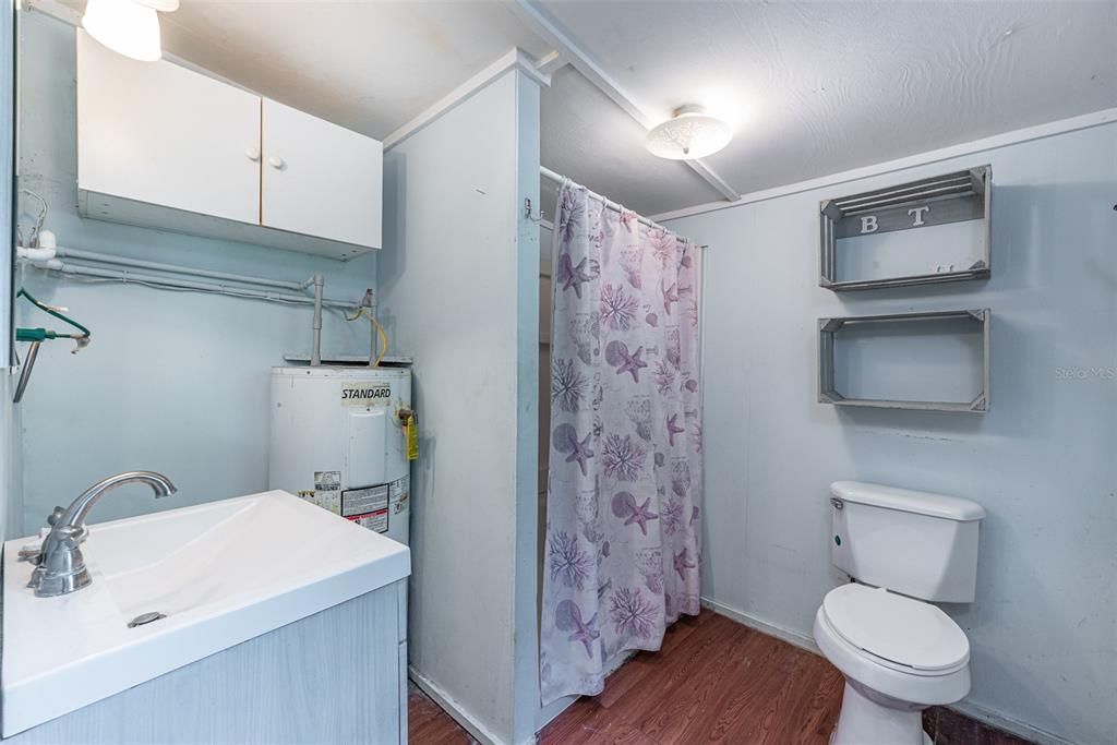 Detached In-Law Suite bathroom