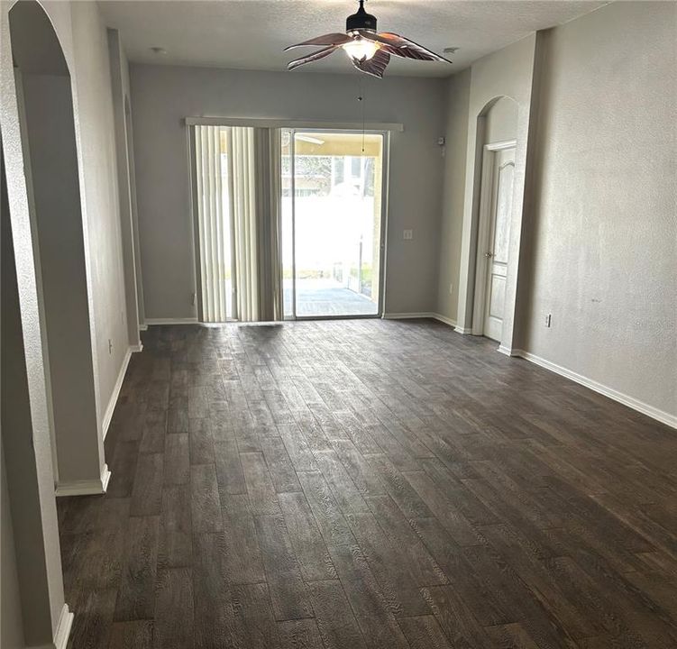 For Rent: $2,300 (4 beds, 2 baths, 2070 Square Feet)