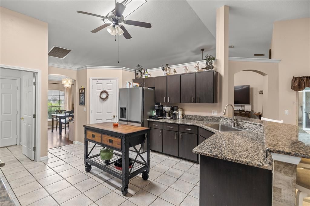 For Sale: $439,000 (4 beds, 2 baths, 2471 Square Feet)