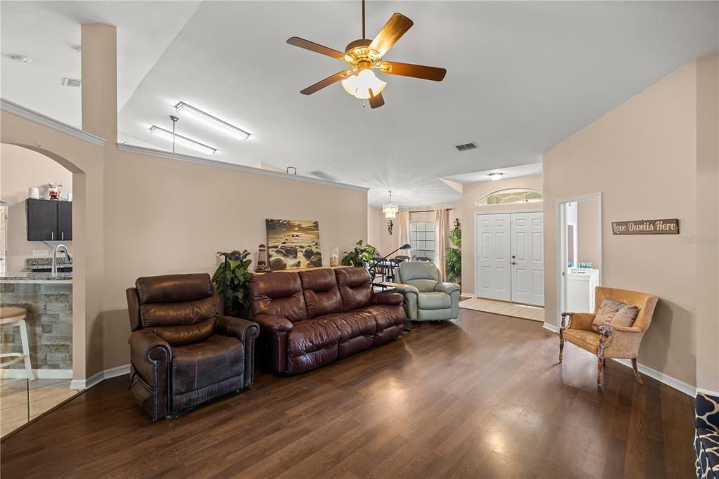 For Sale: $439,000 (4 beds, 2 baths, 2471 Square Feet)