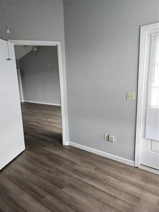 For Rent: $1,325 (1 beds, 1 baths, 526 Square Feet)