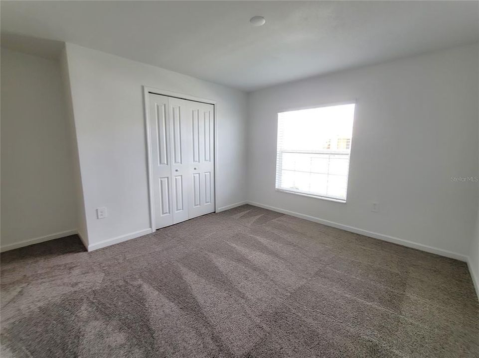 For Rent: $2,350 (4 beds, 2 baths, 1817 Square Feet)