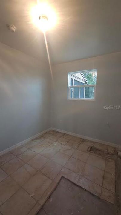 For Rent: $1,195 (1 beds, 1 baths, 1000 Square Feet)