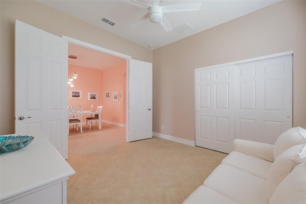 Active With Contract: $440,000 (3 beds, 2 baths, 1888 Square Feet)