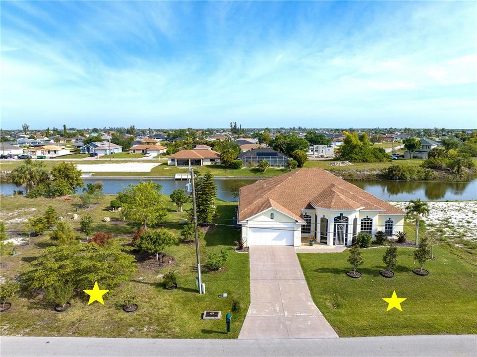 For Sale: $599,000 (3 beds, 2 baths, 2438 Square Feet)