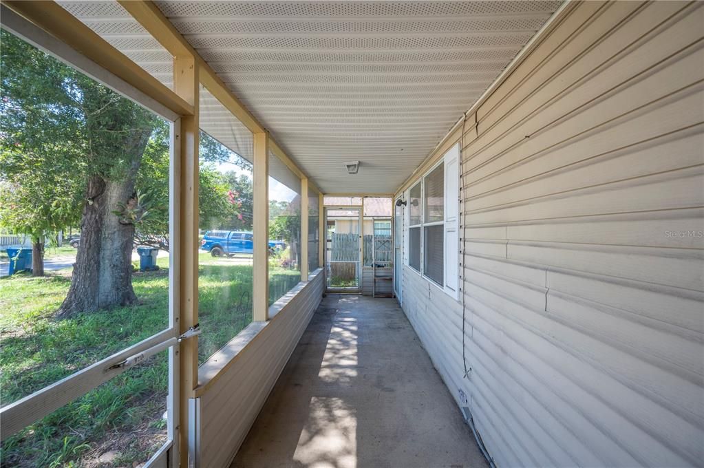 For Sale: $215,000 (3 beds, 2 baths, 1332 Square Feet)