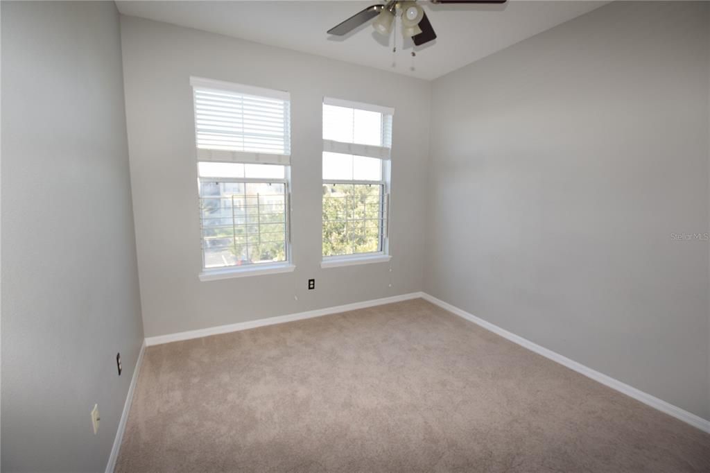 For Rent: $2,025 (3 beds, 2 baths, 1332 Square Feet)