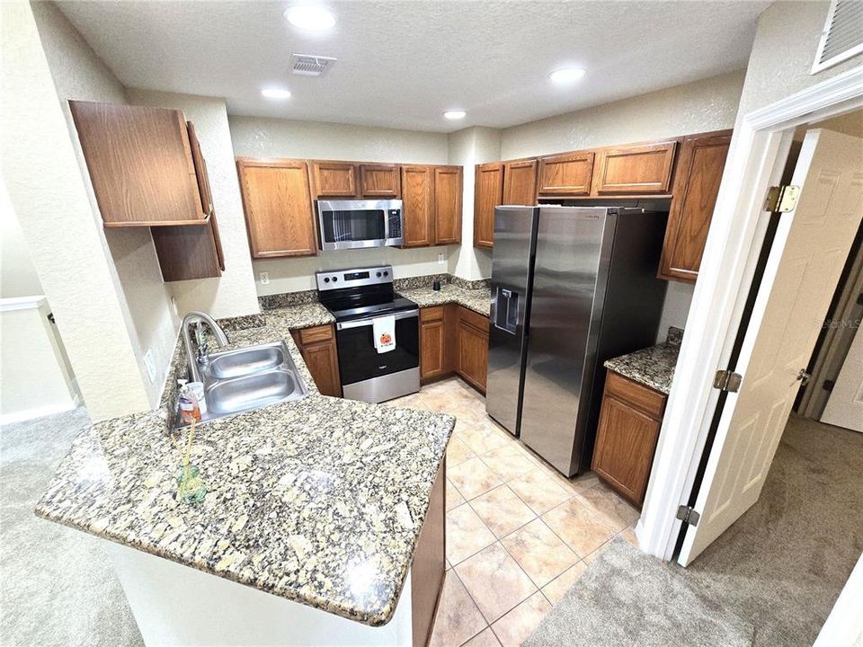 For Sale: $195,000 (2 beds, 2 baths, 1050 Square Feet)