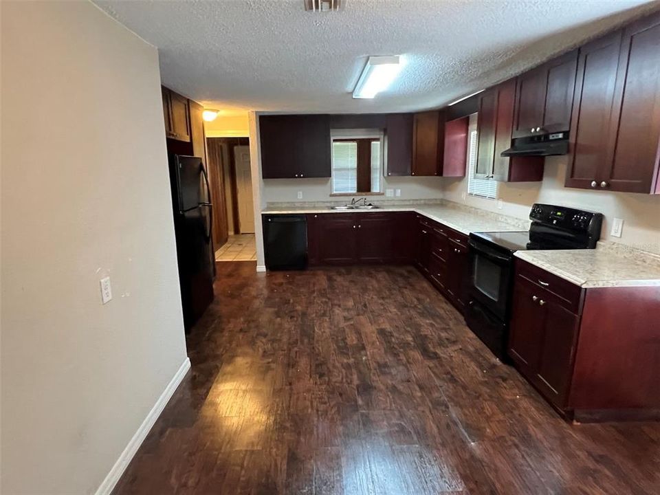 For Sale: $404,900 (4 beds, 2 baths, 2317 Square Feet)