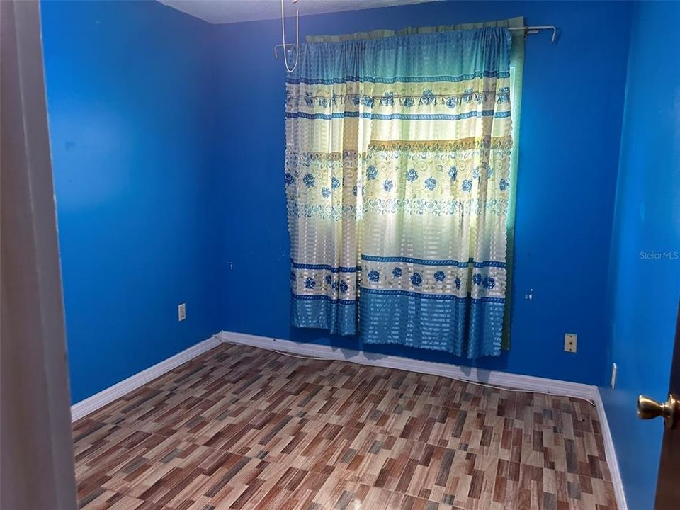 2nd Bedroom