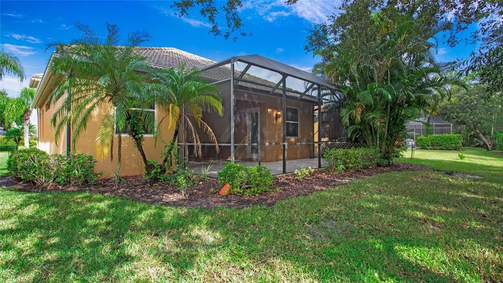 Lanai and Landscaped Backyard