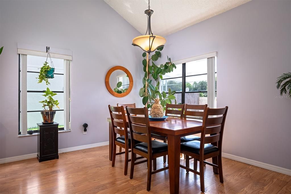 For Sale: $369,900 (2 beds, 2 baths, 1448 Square Feet)