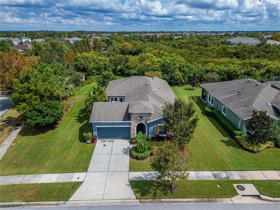 For Sale: $599,000 (3 beds, 3 baths, 2568 Square Feet)