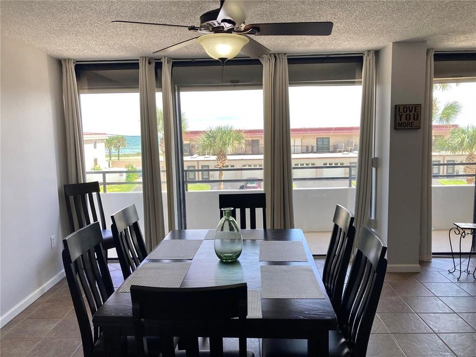 For Sale: $385,000 (2 beds, 2 baths, 1215 Square Feet)