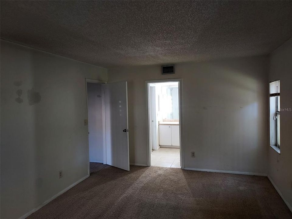 For Rent: $1,500 (1 beds, 1 baths, 797 Square Feet)