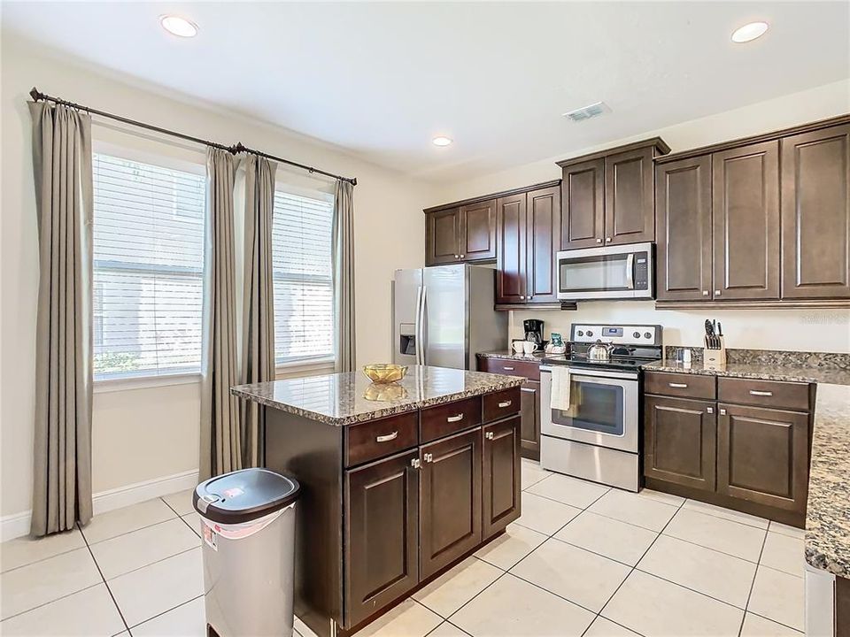 Spacious Island Kitchen