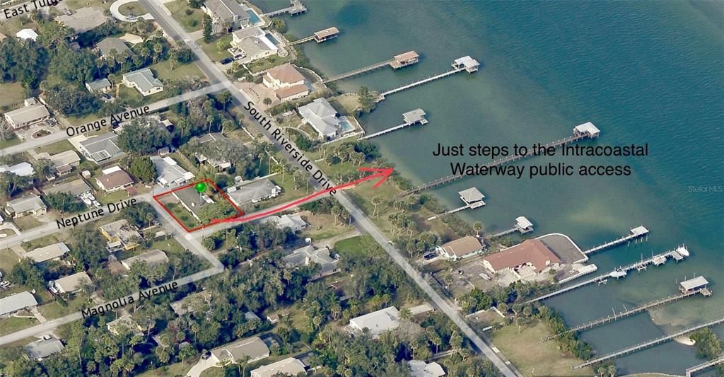 Located One House to Public Park Access to the Intracoastal Waterway