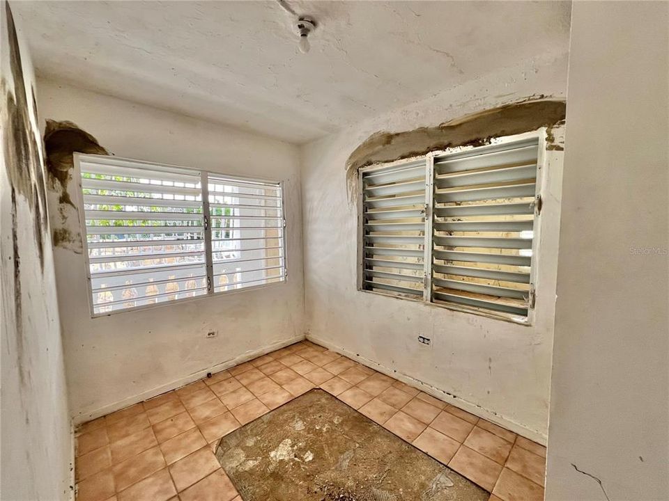 En Venta: $95,900 (3 camas, 1 baños, 882 Pies cuadrados)