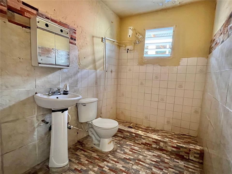 En Venta: $95,900 (3 camas, 1 baños, 882 Pies cuadrados)