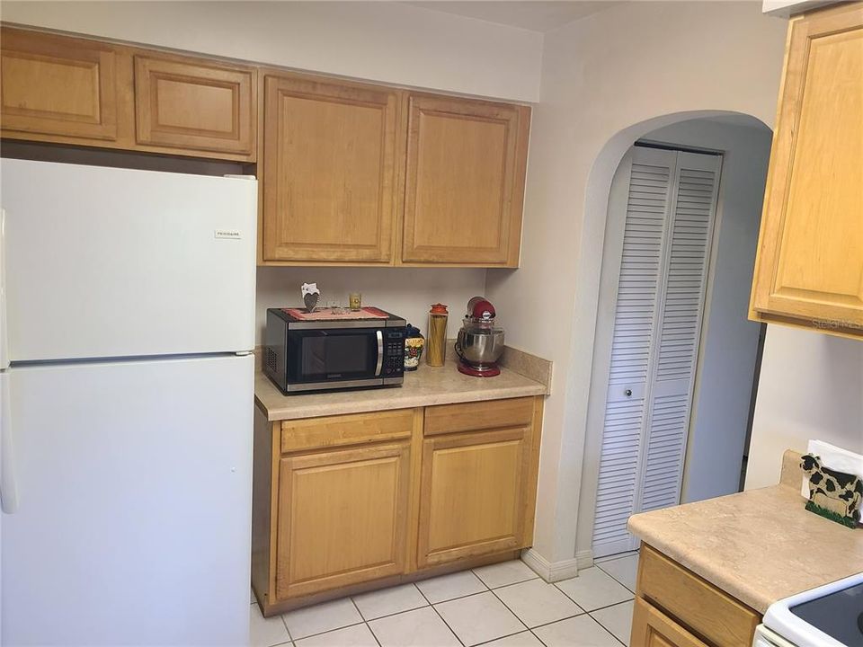 For Sale: $439,000 (3 beds, 1 baths, 1219 Square Feet)