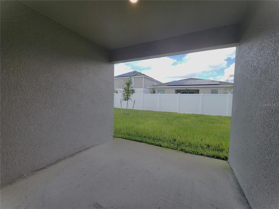 For Rent: $2,250 (3 beds, 2 baths, 1600 Square Feet)