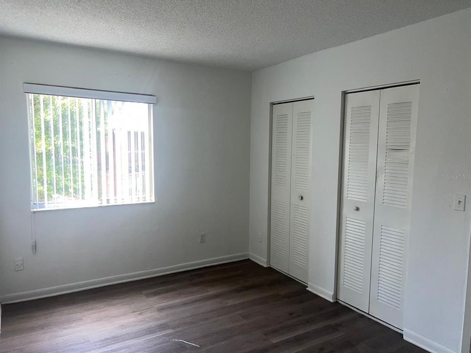 For Rent: $1,700 (2 beds, 1 baths, 996 Square Feet)