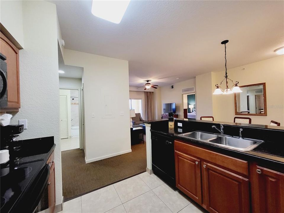 For Sale: $239,999 (3 beds, 2 baths, 1231 Square Feet)