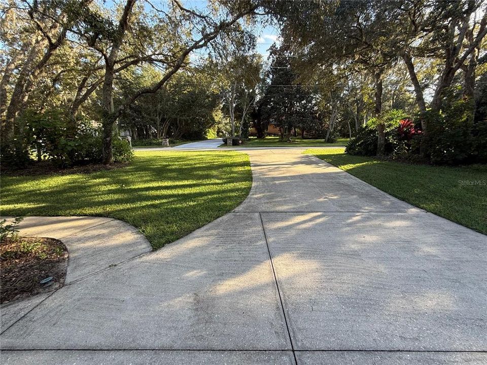 For Sale: $499,500 (3 beds, 2 baths, 2213 Square Feet)