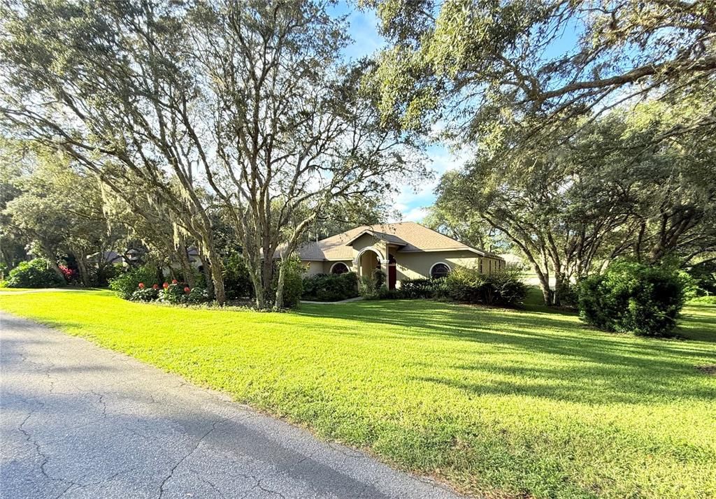 For Sale: $499,500 (3 beds, 2 baths, 2213 Square Feet)