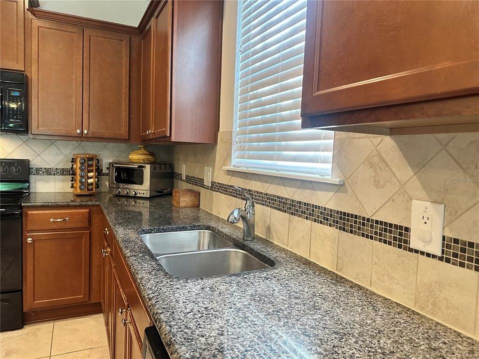 Granite Counter tops & tiled backsplash