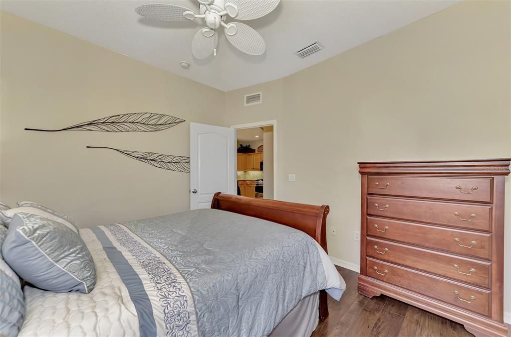 For Sale: $379,900 (2 beds, 2 baths, 1666 Square Feet)