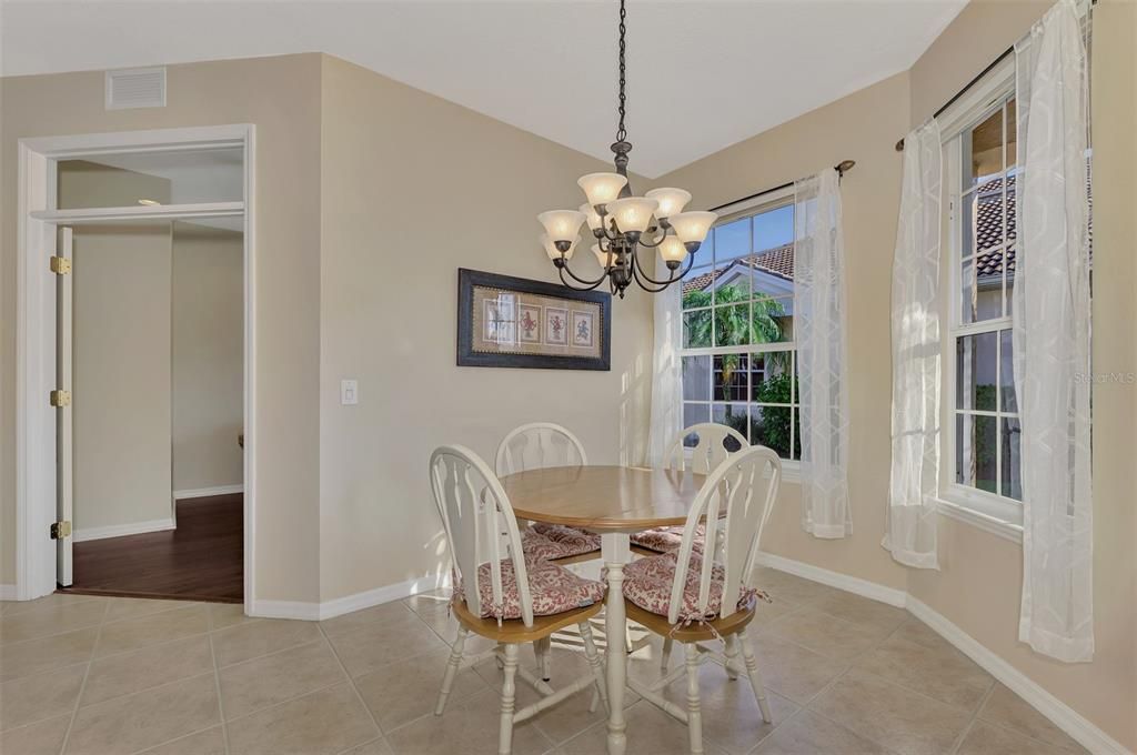 For Sale: $379,900 (2 beds, 2 baths, 1666 Square Feet)