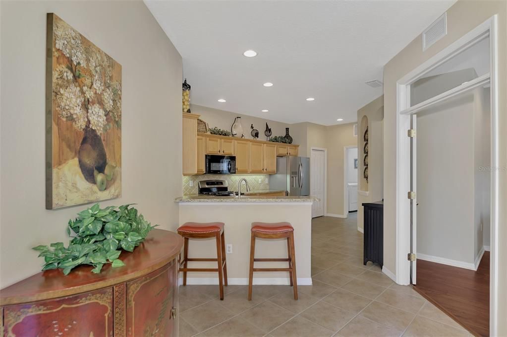 For Sale: $379,900 (2 beds, 2 baths, 1666 Square Feet)