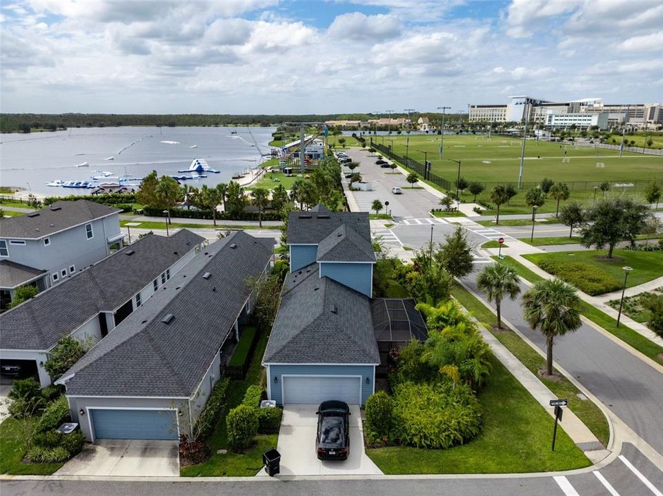 For Sale: $699,900 (3 beds, 2 baths, 1957 Square Feet)