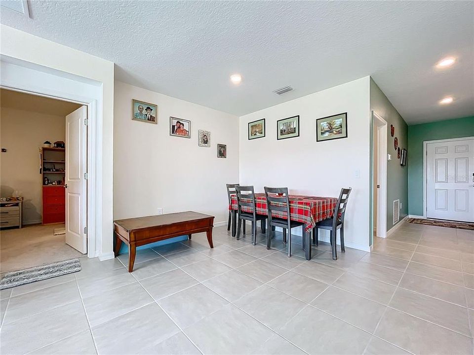 For Sale: $399,900 (3 beds, 2 baths, 1500 Square Feet)