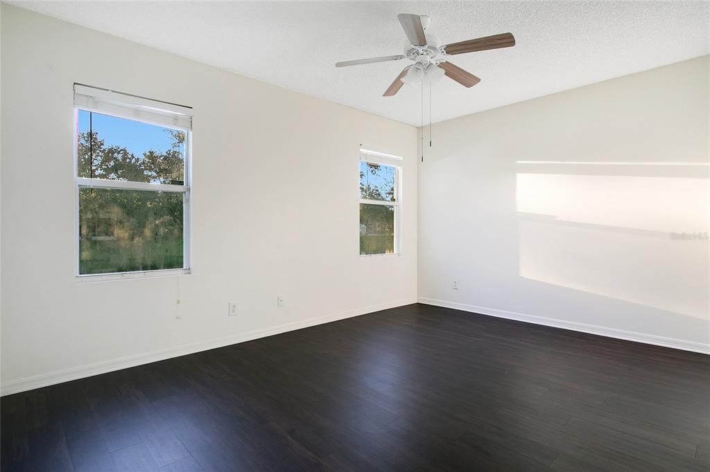 For Sale: $324,900 (3 beds, 2 baths, 1815 Square Feet)