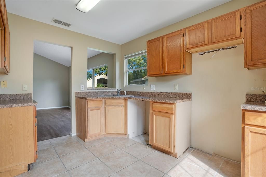 For Sale: $309,900 (3 beds, 2 baths, 1380 Square Feet)