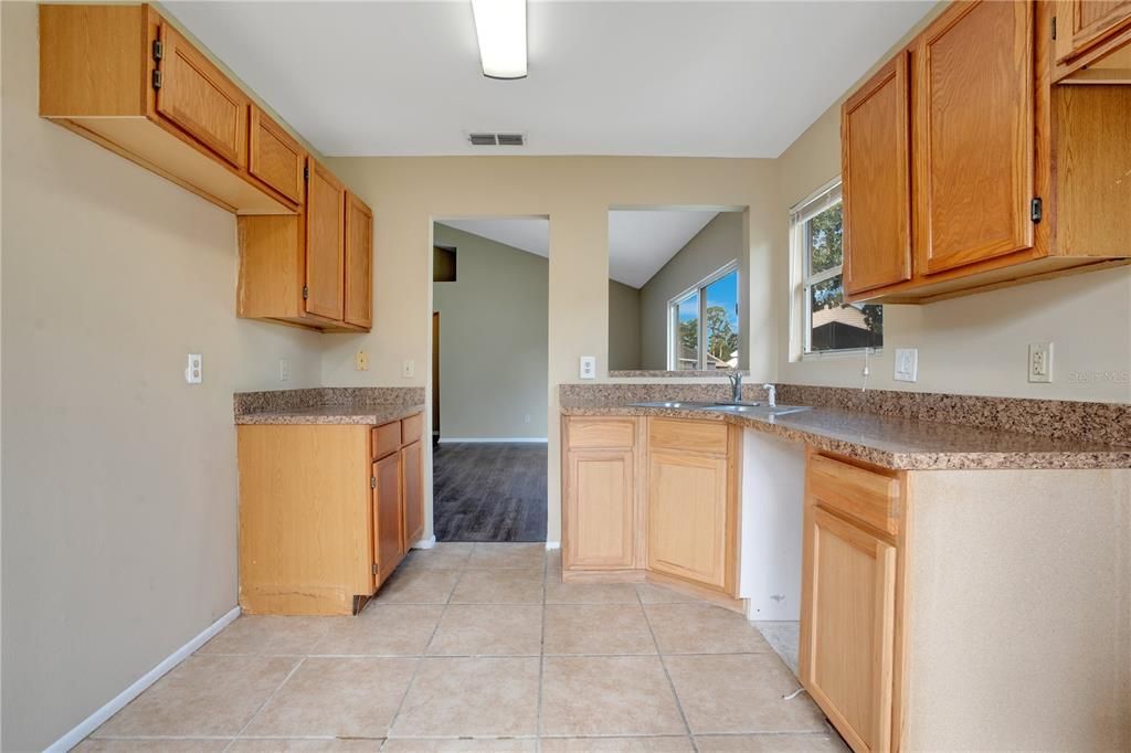 For Sale: $309,900 (3 beds, 2 baths, 1380 Square Feet)