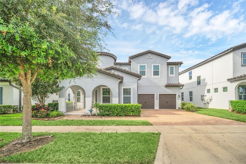 For Sale: $1,090,000 (4 beds, 3 baths, 3672 Square Feet)