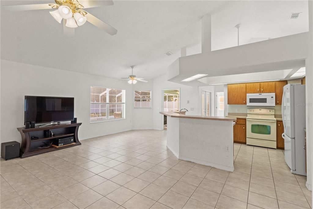 For Sale: $390,000 (4 beds, 2 baths, 2379 Square Feet)