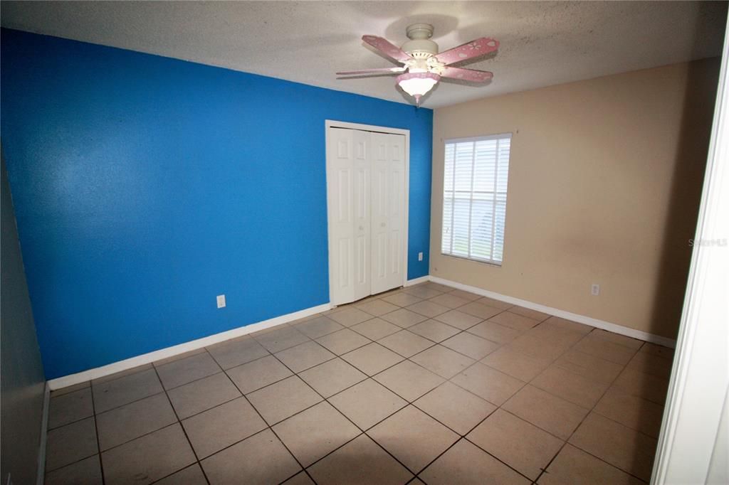 For Rent: $2,100 (4 beds, 2 baths, 1820 Square Feet)