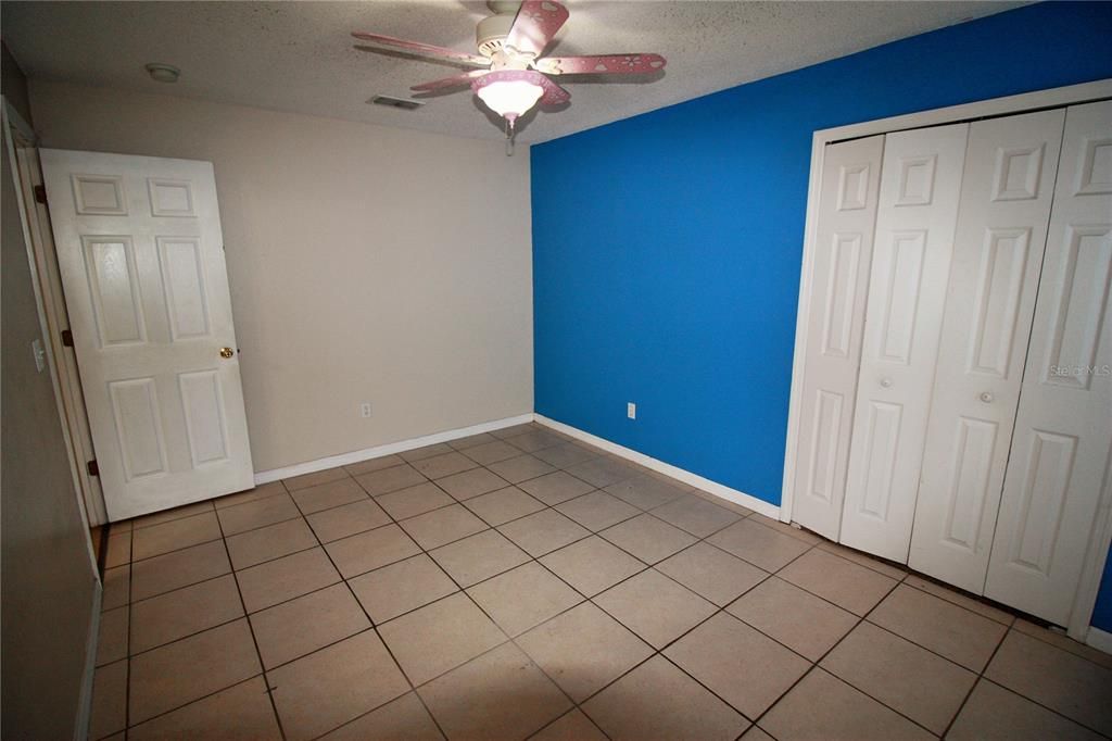 For Rent: $2,100 (4 beds, 2 baths, 1820 Square Feet)