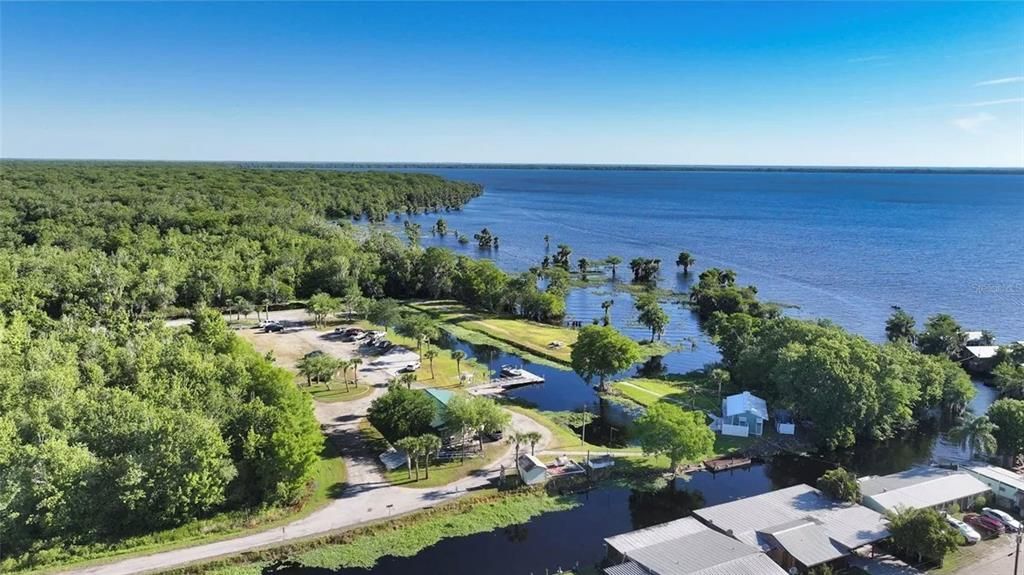 待售: $180,000 (0.09 acres)