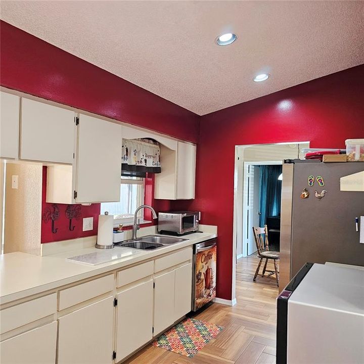 For Sale: $414,900 (3 beds, 2 baths, 1500 Square Feet)