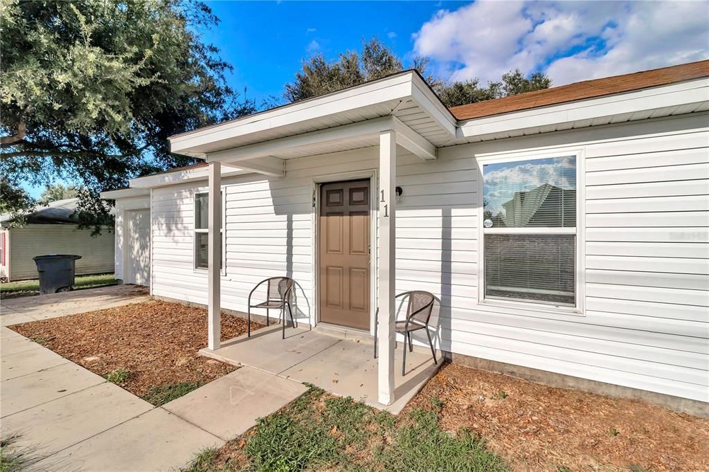 For Sale: $215,000 (3 beds, 2 baths, 1014 Square Feet)