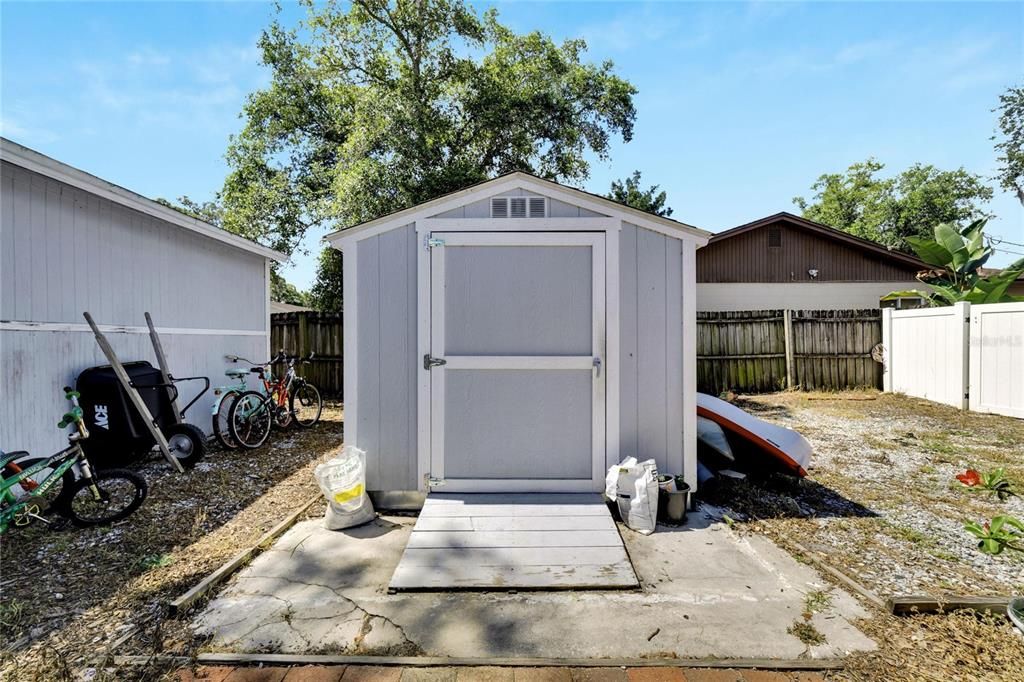 For Rent: $2,500 (3 beds, 2 baths, 1249 Square Feet)