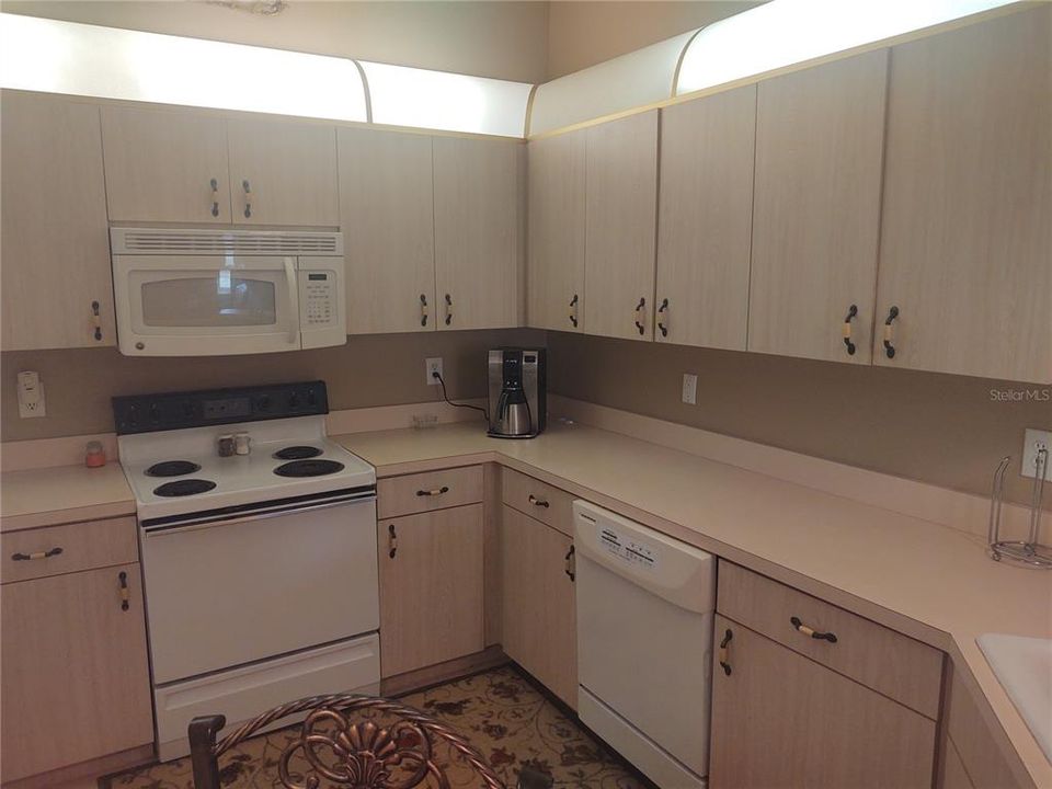 For Rent: $2,400 (2 beds, 2 baths, 1205 Square Feet)