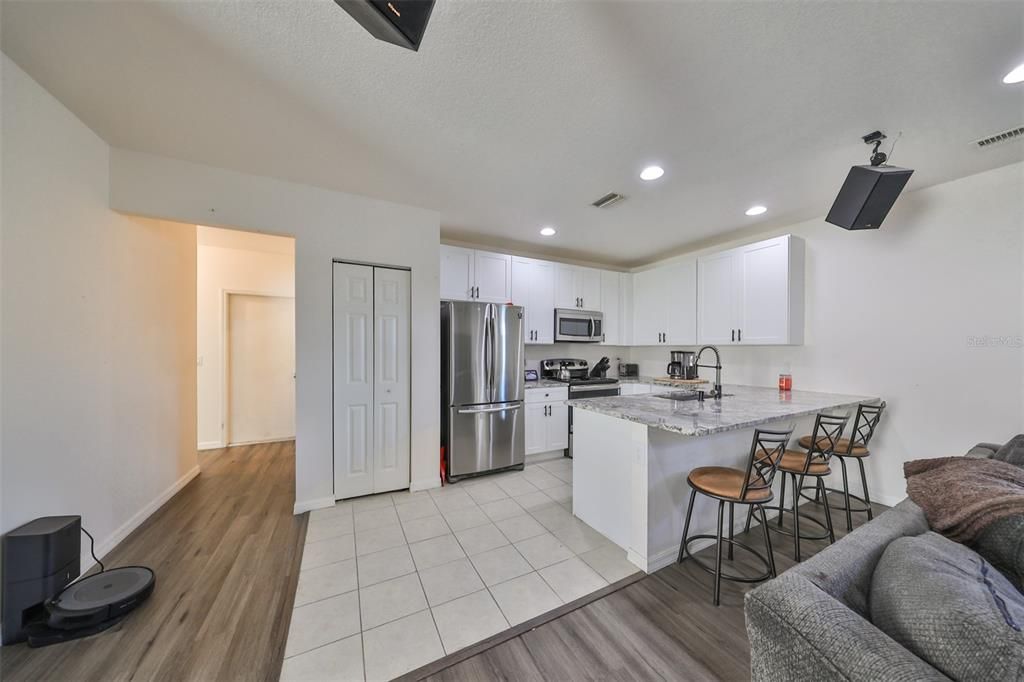 For Sale: $324,900 (3 beds, 2 baths, 1332 Square Feet)