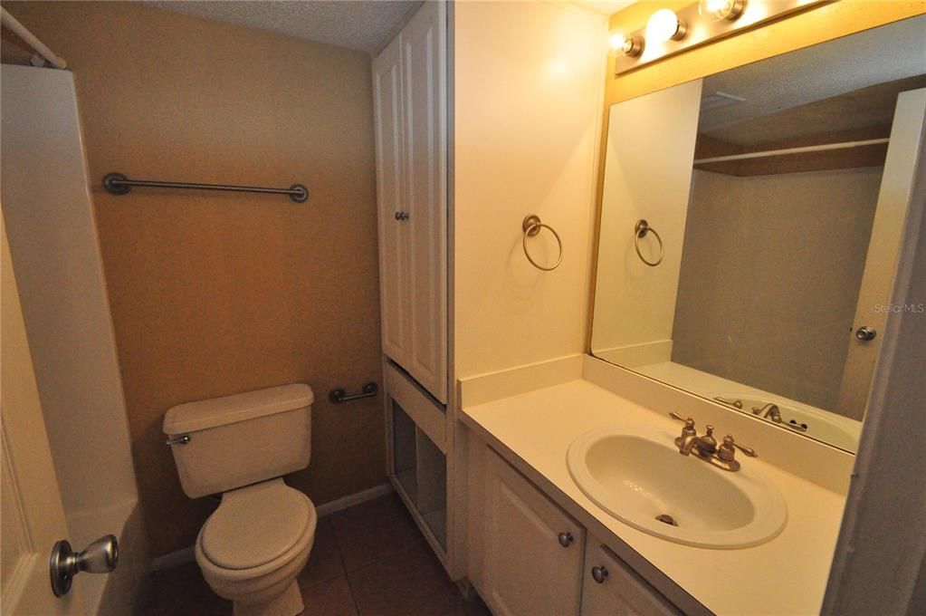 For Sale: $104,500 (1 beds, 1 baths, 496 Square Feet)